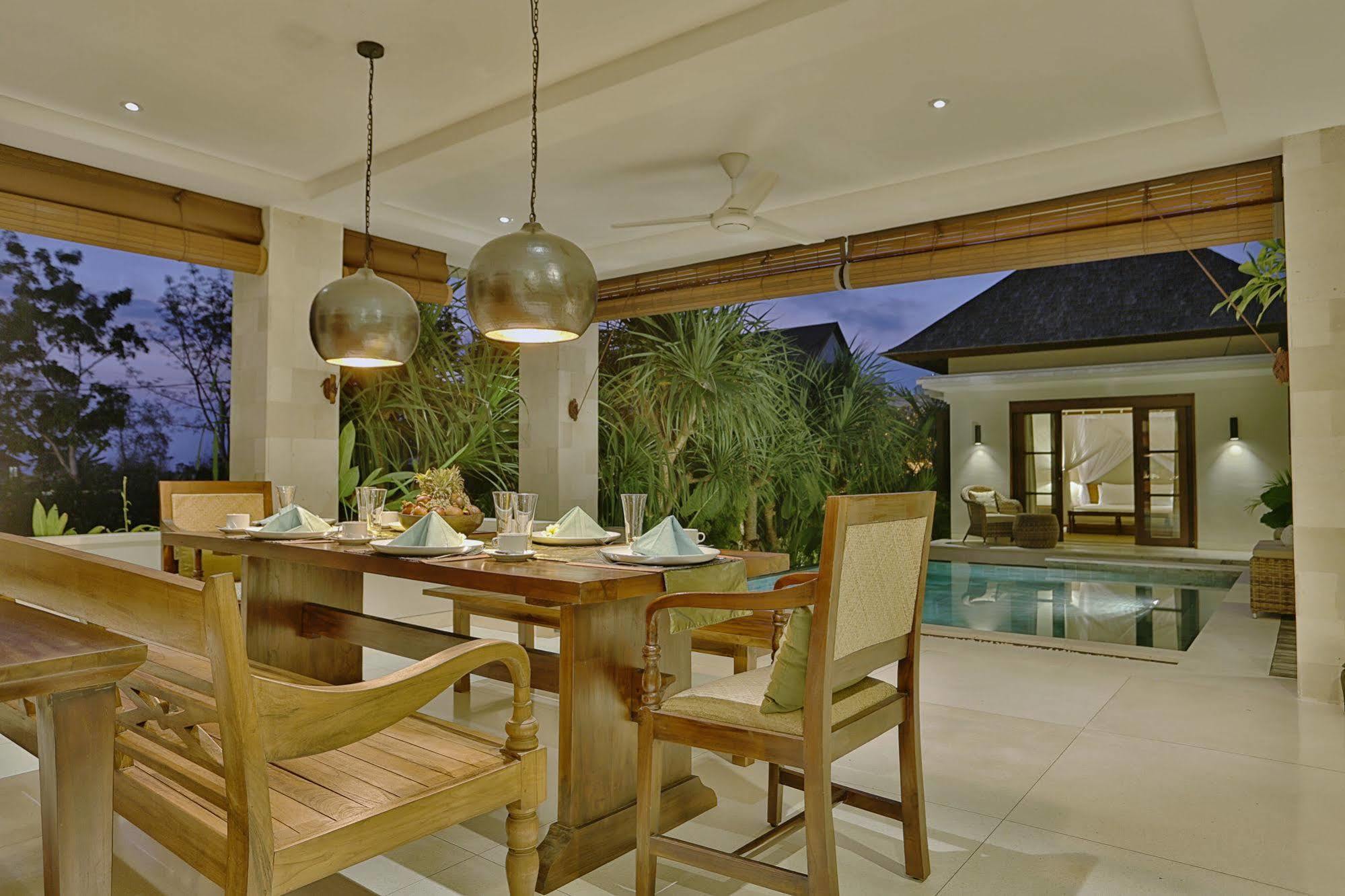 Villa Nikara Kuta Lombok Buitenkant foto