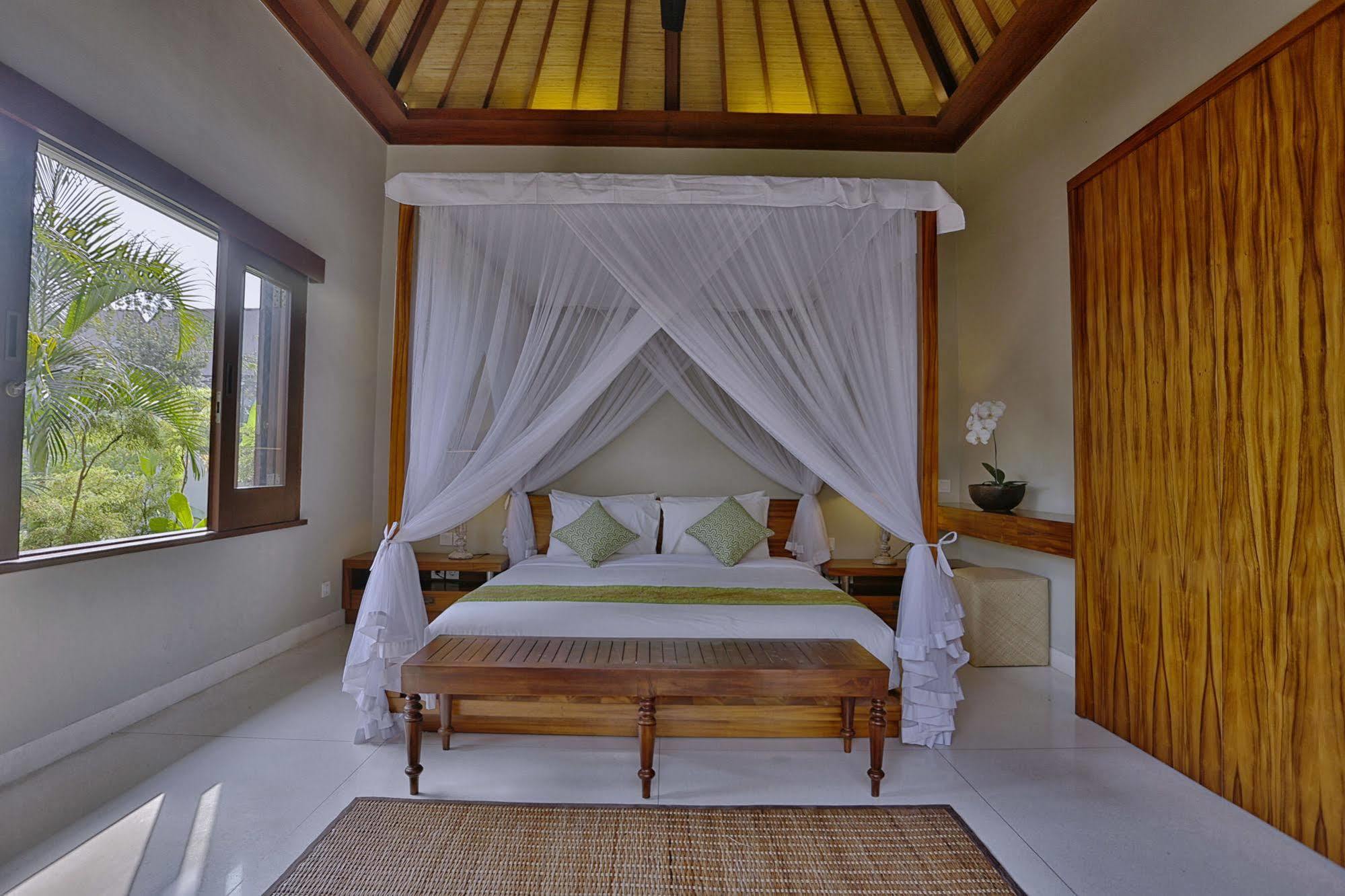 Villa Nikara Kuta Lombok Buitenkant foto