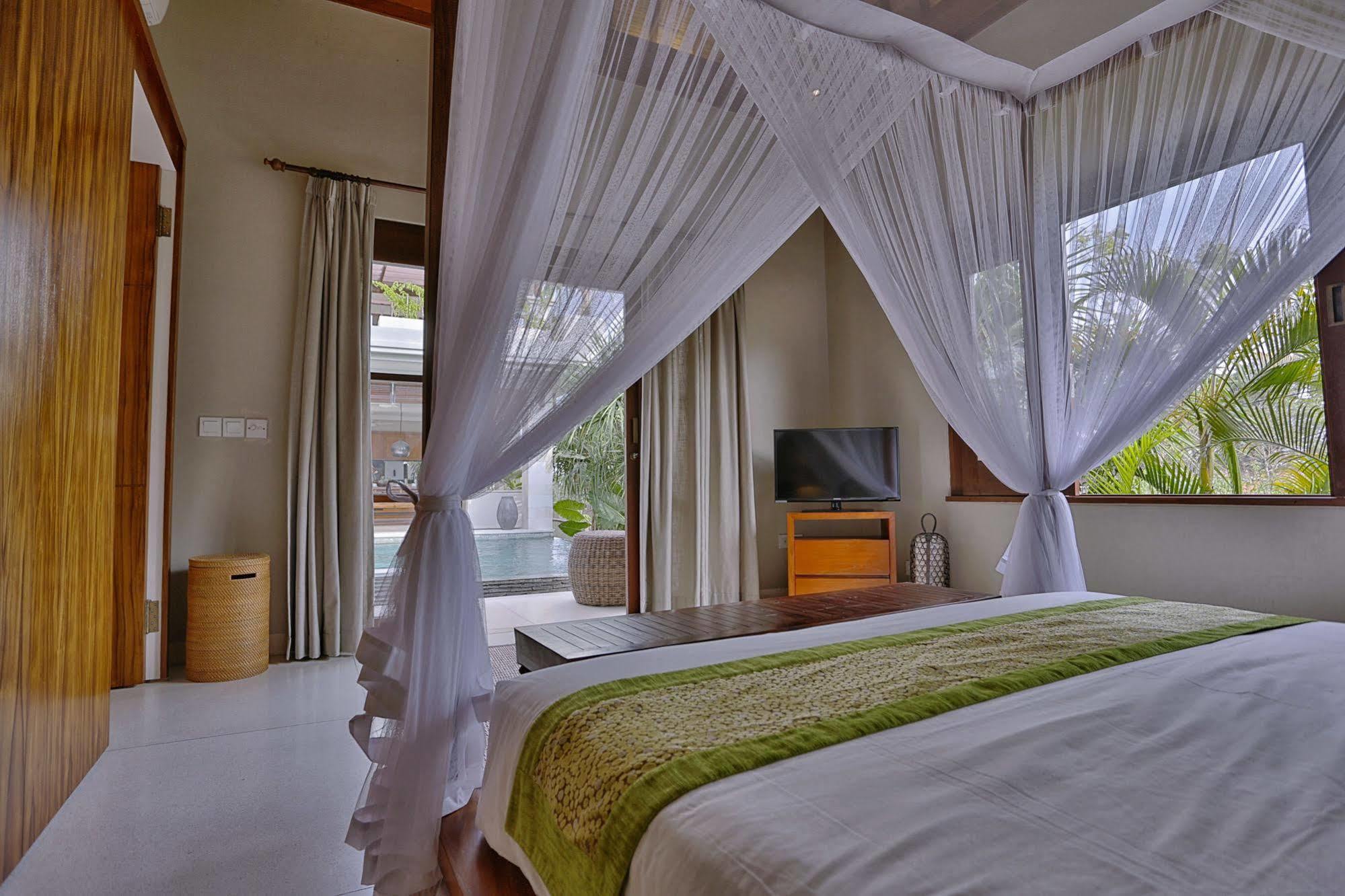 Villa Nikara Kuta Lombok Buitenkant foto