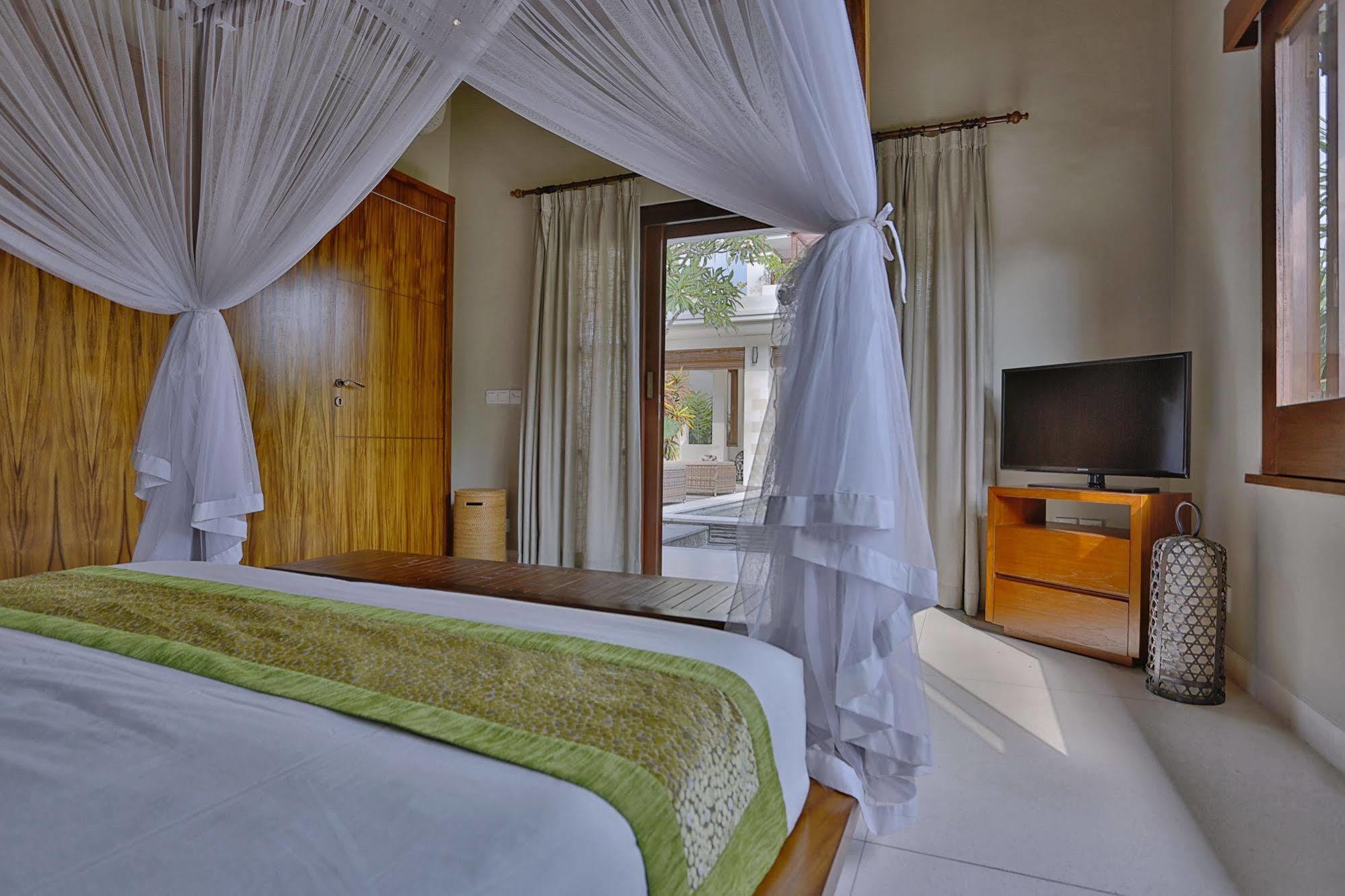 Villa Nikara Kuta Lombok Buitenkant foto
